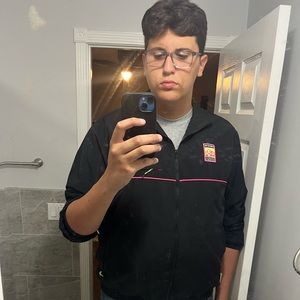 Meet your Posher, Javier